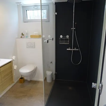 Chal'heureux Σαλέ *